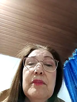 Vicky_Rosse: онлайн-секс-чат