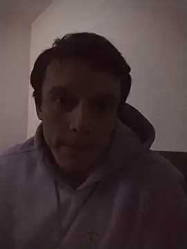 Chat +18 de RAFAELQUINTEROSCAVALHEI ao vivo