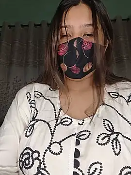 GFndBF Adlı Modelin Canlı XXX Sohbeti