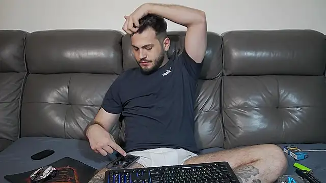 CrazyDom1's Live XXX Chat