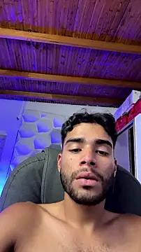 Chatroom XXX en direct de AlejandroGreco