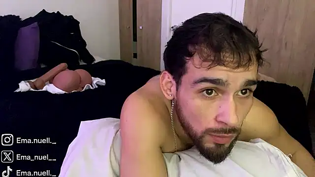 Emanuell__ – Live XXX-chat