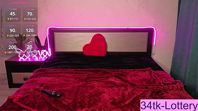 ToxicDollKiss' Live XXX Chat