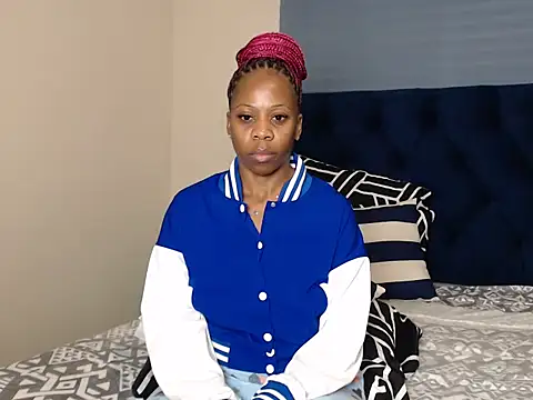 Chat XXX ao vivo de QUEENMANDYY