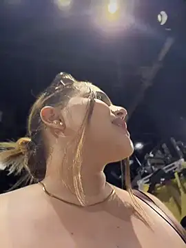 Czat XXX na żywo – Colibri_xxx