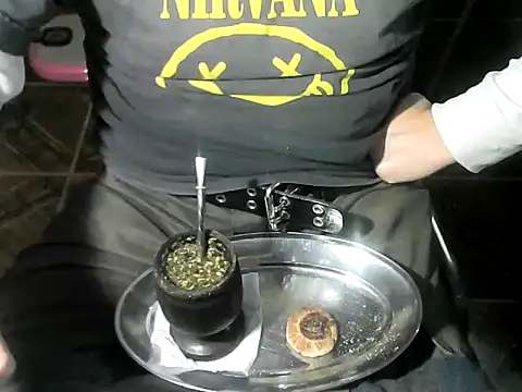 Chat +18 de OreCam ao vivo
