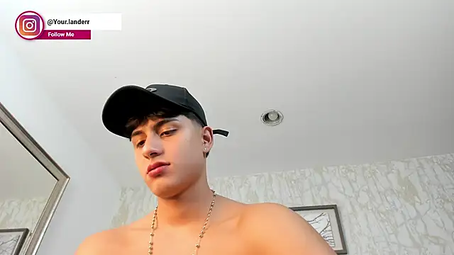 Chatroom XXX en direct de Lander_Cruz