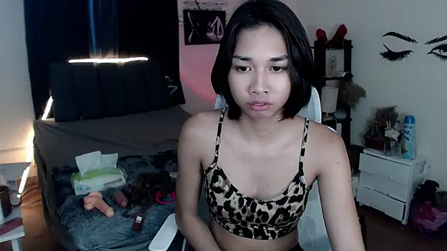 ivoryhotcummerxxx 现场XXX聊天