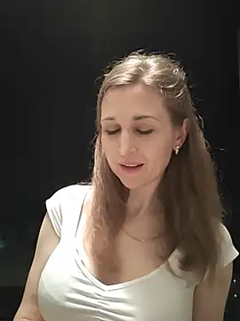 צ'אט XXX בשידור חי של irresistibelle