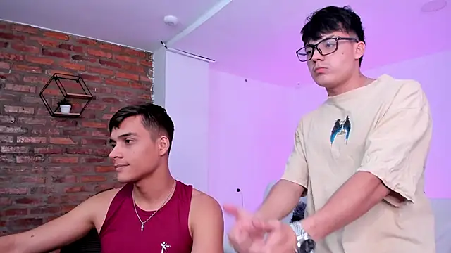 Spaceboys18 Live XXX-chat
