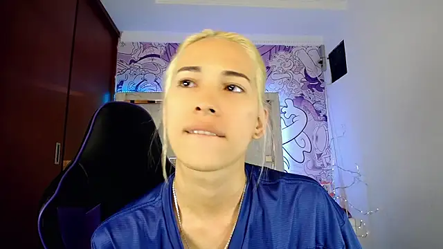 Larry_craft live XXX chat