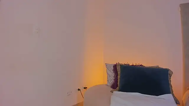 luisah_ Adlı Modelin Canlı XXX Sohbeti