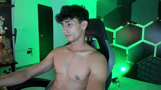 Chat +18 de MaxiimoRomano_ ao vivo
