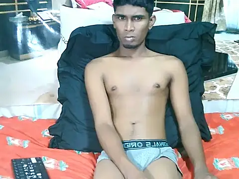 XXX chat uživo modela IndianThuggin