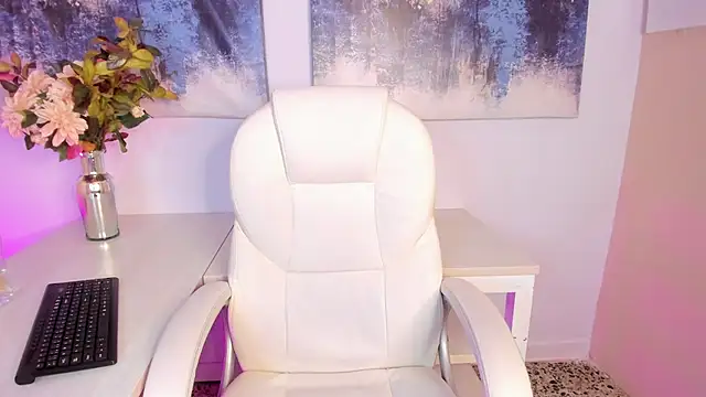 Chat +18 de madydoll_ ao vivo
