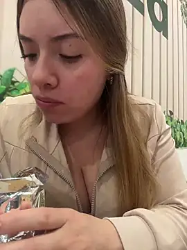 valery_mora 现场XXX聊天