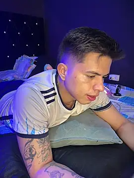 Niicky1_ Show in webcam