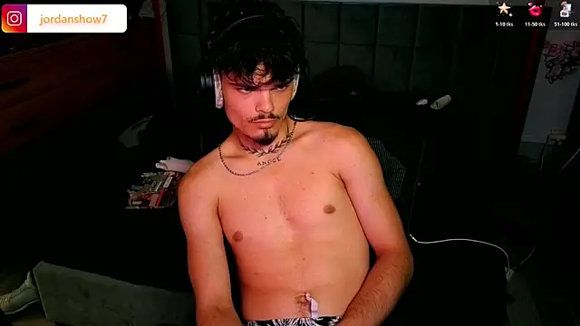 JordanShow live XXX chat