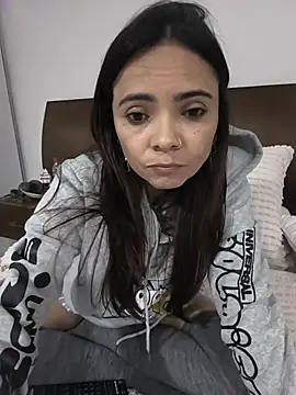 Chat +18 de Cami_Konor ao vivo
