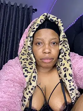 RainBougie's Live XXX Chat