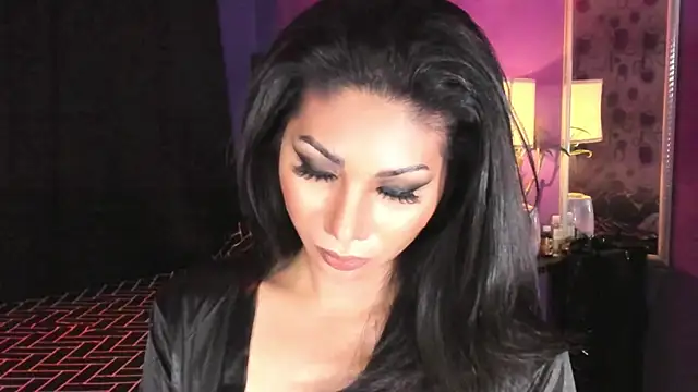 MaxxineMorenaTs' Live XXX Chat