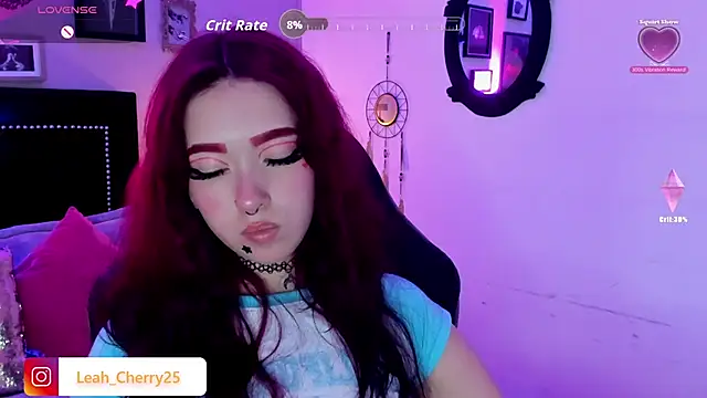 แชท XXX สดของ Leah_cherry