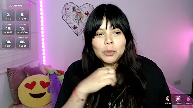 EllieMoonX's Live XXX Chat