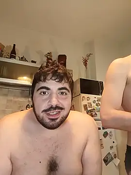 Pokazy przed kamerką – bear_skinny