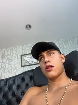 Lander_Cruz 라이브 XXX 채팅