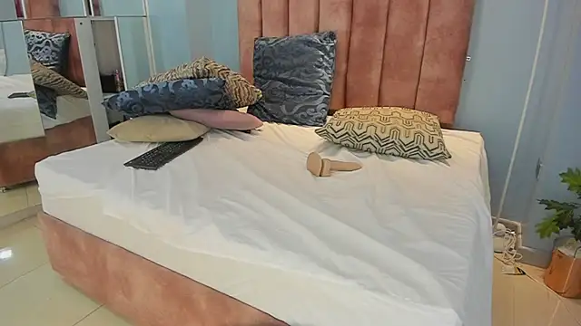 lou_rosse_'s Live XXX Chat