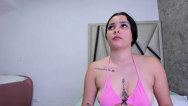 Chat +18 de Alisom-23 ao vivo