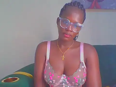 XXX chat uživo modela cutesmiling