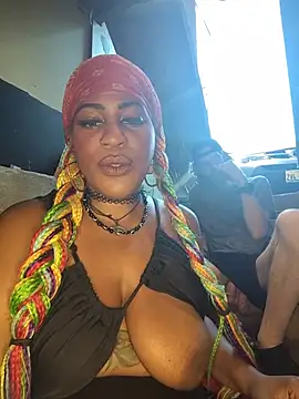 Chat +18 de AmazonianMistress ao vivo