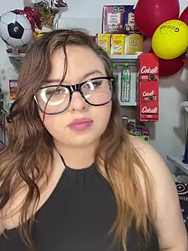 دردشة kitty__pinnk الجن سية المباشرة