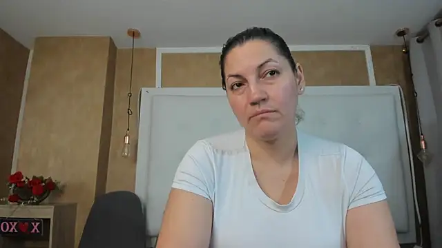 Heidy_milf's Live XXX Chat