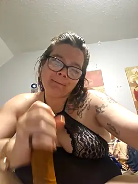 Chat XXX en directo de FelicityFreeze69