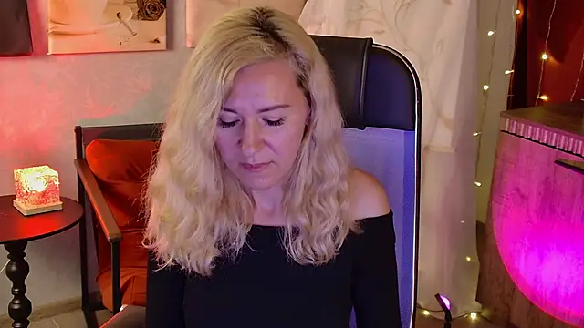 DonnaSmitth Chat XXX in diretta