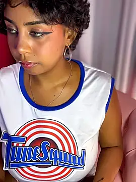 SamaraDesire Adlı Modelin Canlı XXX Sohbeti
