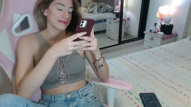 Chat +18 de _SexyDoll_ ao vivo