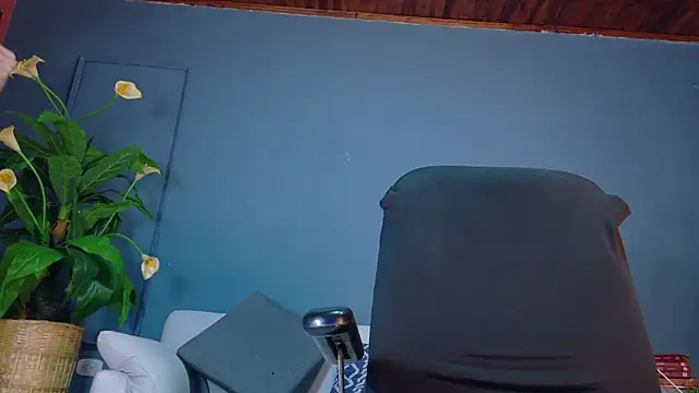 XXX chat uživo modela aalejo_gray