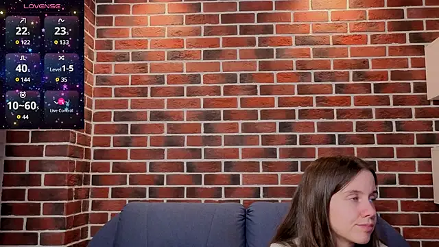 Chat +18 de MyrtaMcclaney ao vivo