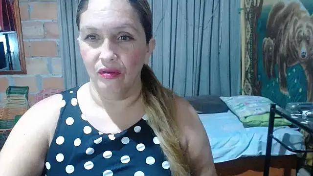 MOTHER_AND_SON09's Live XXX Chat