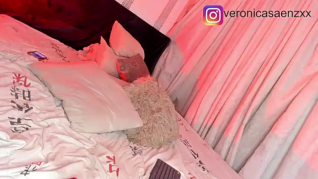 VeronicaSaenzxのライブXXXチャット