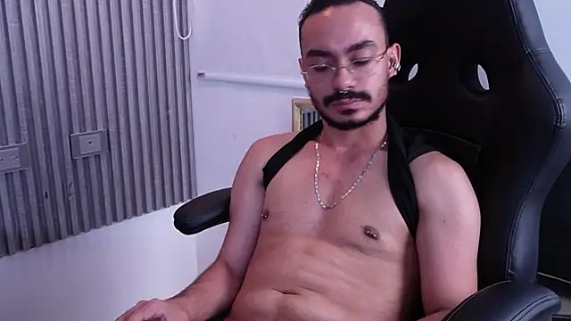 thomas_montiel Chat XXX live