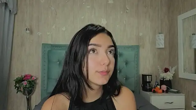 Marcelaa_fox Adlı Modelin Canlı XXX Sohbeti