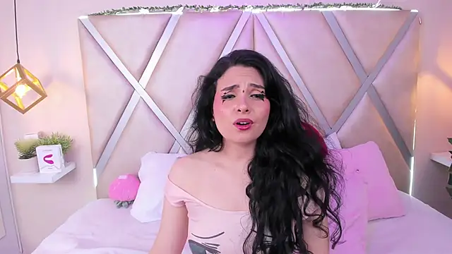 LilithRyder Adlı Modelin Canlı XXX Sohbeti