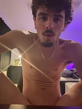 thahhessgg Chat XXX live