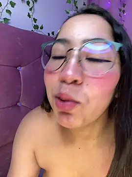 anni_ross élő XXX-chatje