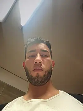 Chat XXX ao vivo de liam_bronw