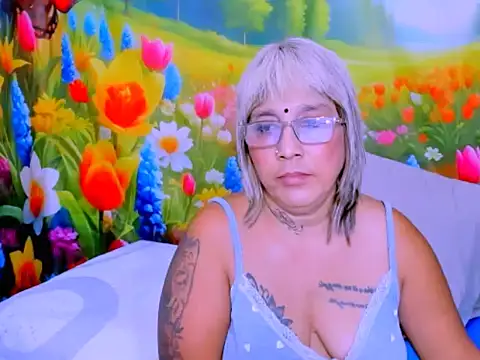 Živý XXX chat indianroxy
